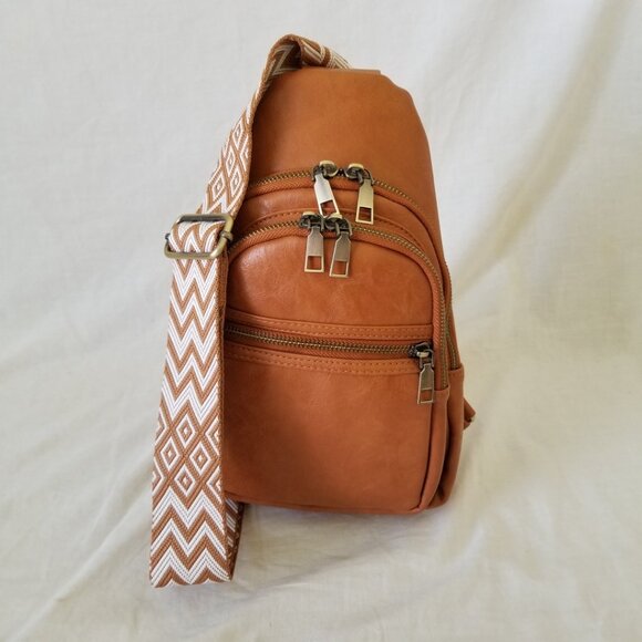 NEW! Faux Leather Shoulder/Crossbody Bag w/2-Zipper Sections & Detachable Strap - Picture 4 of 15